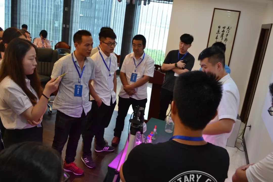 中國凈化委走進(jìn)浙江——中國室內(nèi)環(huán)境凈化治理專業(yè)委員會(huì)浙江培訓(xùn)基地交流峰會(huì)圓滿結(jié)束！
