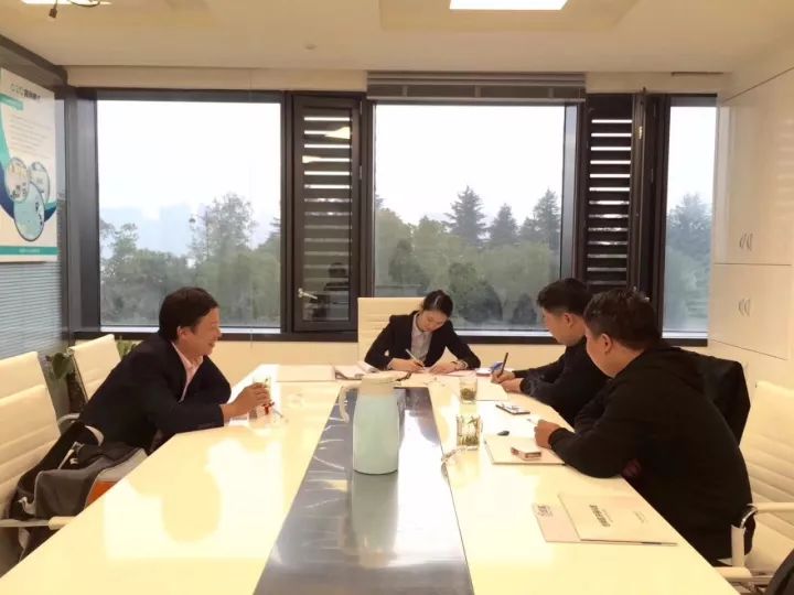 熱烈祝賀魏總、吳總、楊總簽約創(chuàng)綠家陜西省市級(jí)代理！